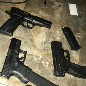 Meet your Posher, Earl